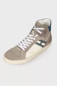 Men's sneakers in a combined color