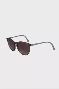 Sunglasses with lilac temples