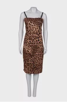 Suit in animal print