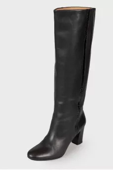 Medium heeled leather boots