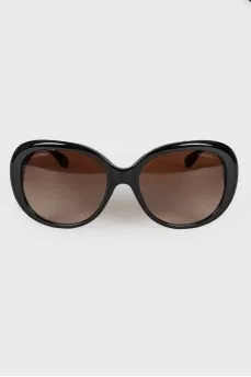 Sunglasses with two tone temple