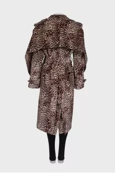 Coat in animal print