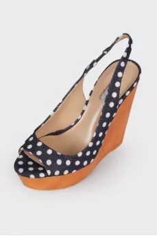 Wedge sandals in print