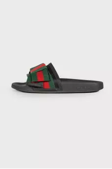 Slippers with textile bow