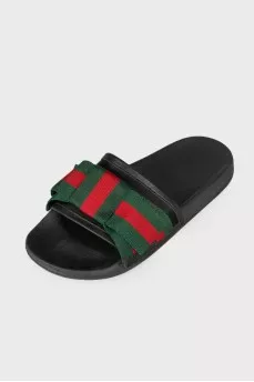 Slippers with textile bow