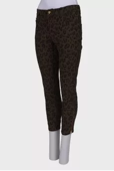 Brown jeans with embroidery