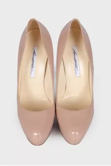 Patent high heel shoes