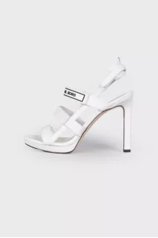 Leather sandals with brand logo