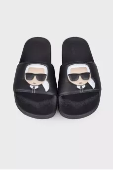 Slippers with branded logo