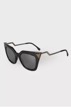 Shaped temple sunglasses