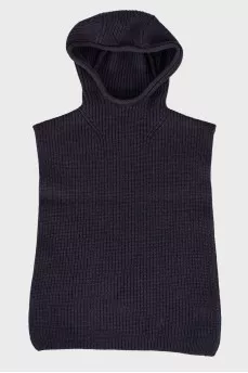 Knitted cape with hood