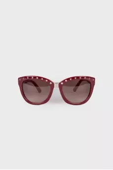 Red studded sunglasses