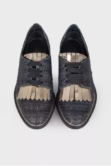 Woven shoes with silver fringe
