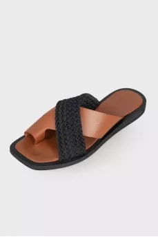 Leather slippers with textiles