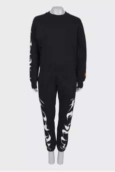Tracksuit with abstract pattern