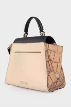 Trapezoidal bag in leather