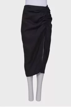 Linen skirt with slit