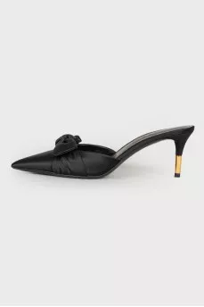 Textile mules with a bow