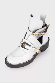 White Buckle boots