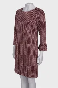 Dress with a straight fit print