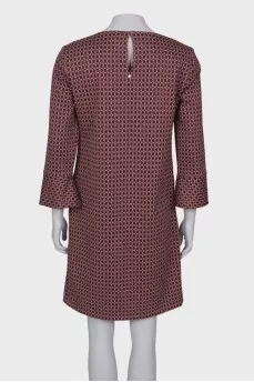 Dress with a straight fit print