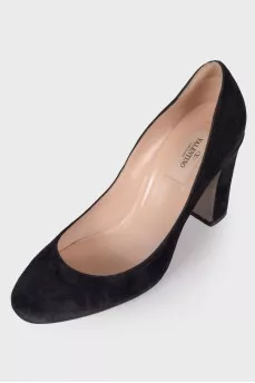 Suede block heel pumps