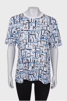 White T-shirt in blue print
