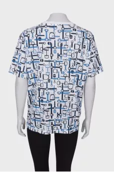 White T-shirt in blue print