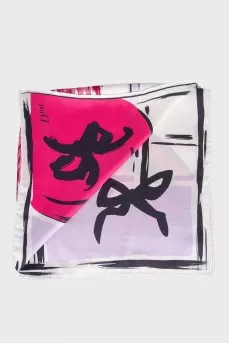 Scarf with bright pattern
