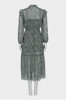 Dress in print with ruffles