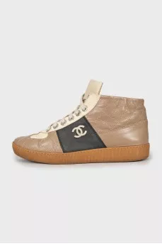 Mixed leather sneakers