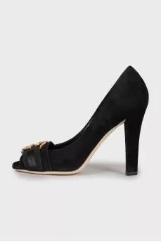 Suede pumps with golden logo