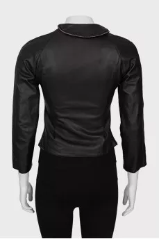 Cropped jacket with oblique zip