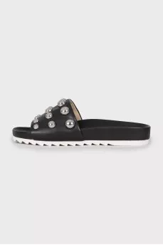 Flip-flops with metal rhinestones