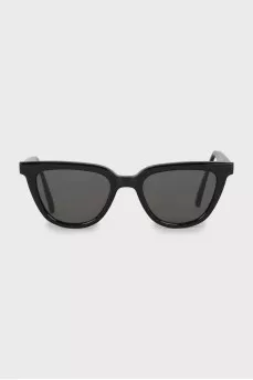 Sunglasses with long arms
