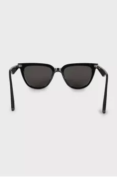 Sunglasses with long arms