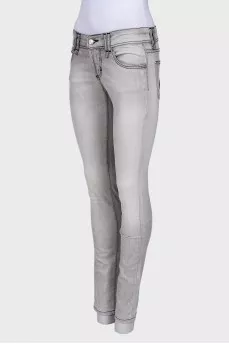 Light gray skinny jeans