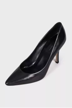 Black pointed toe pumps