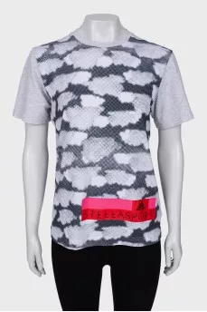 T-shirt in print with brand logo