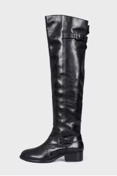 Medium heeled leather boots