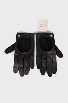 Leather gloves with tag