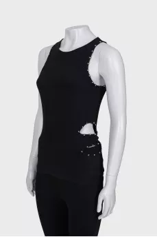 Black T-shirt decorated with rhinestones