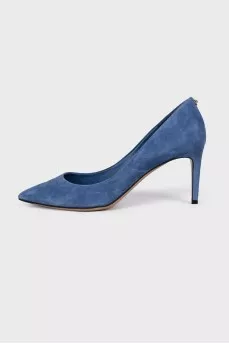 Blue pointy shoes