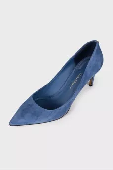 Blue pointy shoes
