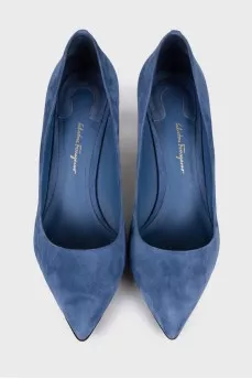 Blue pointy shoes