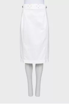 White straight skirt