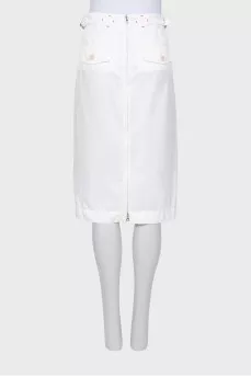 White straight skirt