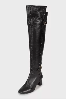 Decorated leather boots
