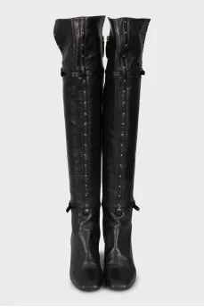 Decorated leather boots