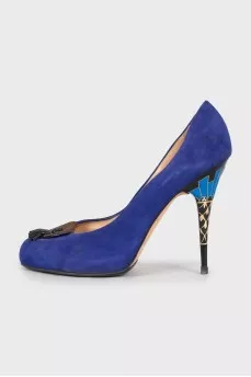 Blue shoes with decor